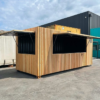 Ausgestattete Container